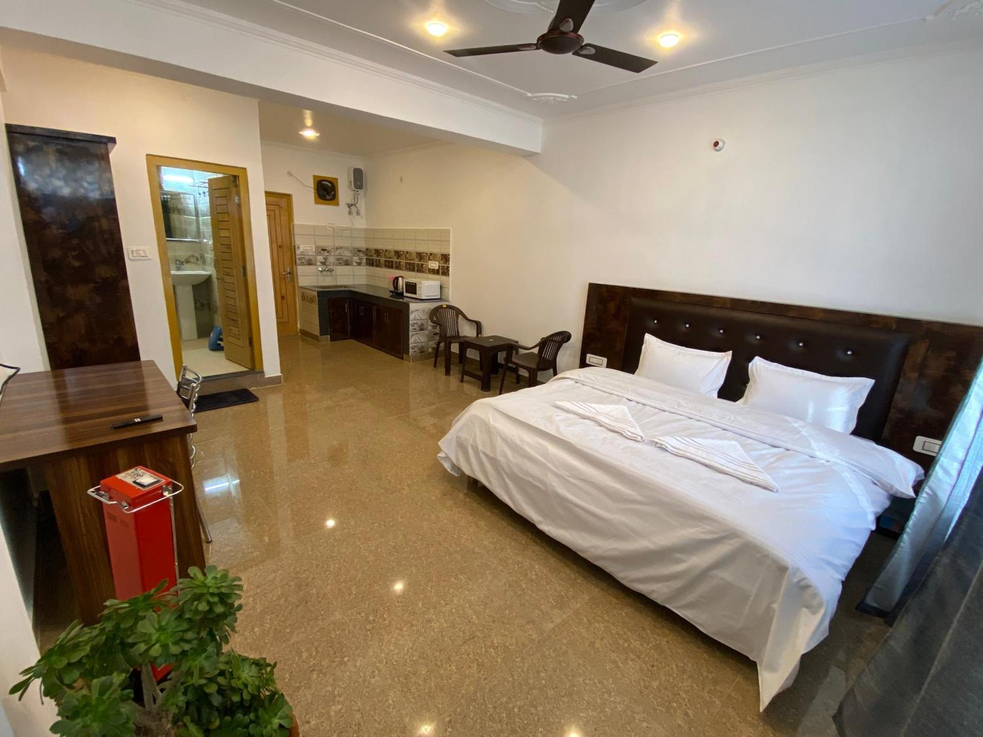 Redeem Cafe & Homestay McLeod Ganj Extérieur photo